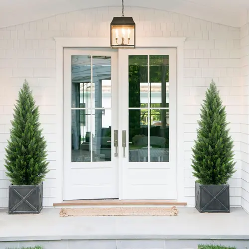2/3/4/5FT Tall Artificial Cedar Tree, Simulation Bush Plant, Realistic Fake Pine Tree for Home Office Living Room Porch Patio Decoration Home Decor Silk Ornaments Decorative Fruit