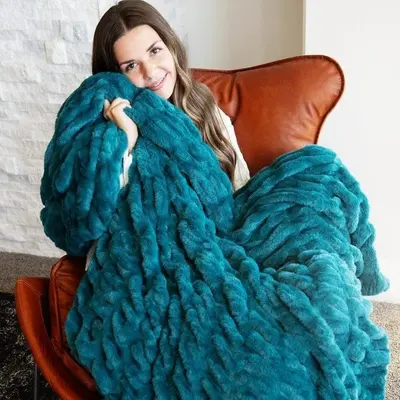Hugs Deep Lake Soft Turquoise Stretchy Blanket - Cuddle Blanket for Comfort, Ideal for Soft Cozy Use, Soft Blankets