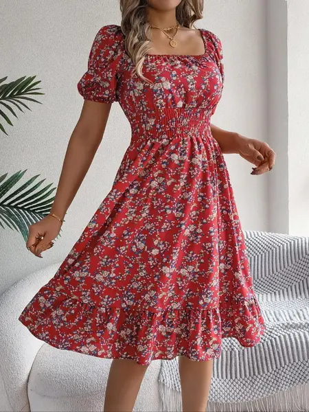 Women's Ditsy Floral Print Ruffle Hem Shirred Dress, Boho Fashion Square Neck Short Sleeve Dress, Perfect for Bohemian Daily Wear, Holiday & Vacation Wear, Summer Casual Dress