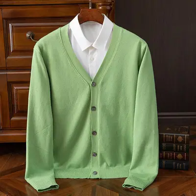 2025 Classic V-Neck Cardigan Men's Knitted Sweater Loose Korean Style Trendy Versatile Sweater Jacket Top Double-Breasted Cardigan
