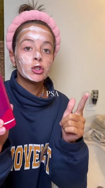 YOUR REMINDER TO DOUBLE CLEANSE YOUR FACE‼️ #medicubeskincare #medicubecleansingoil #doublecleansing #skincare #skincaregrwm 