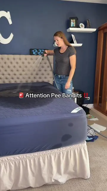 This waterproof Matress cover is the perfect solution for anyone that wets the bed. #waterproofmatressprotector #mattressprotector @Bedlore 