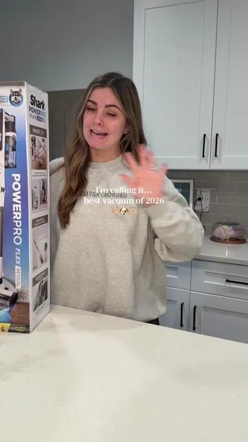 Dare I say this tops any other cordless vacuum on the market 👏🏼 TOP TIER @Shark Home #sharkhome #sharkvacuum #cordlessvacuum #pethair #sharkpowerpro 