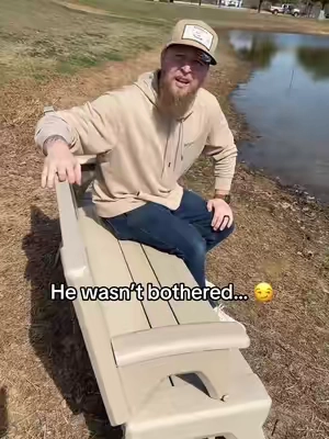 Now I gotta get 2… #bench #table #patiofurniture #tiktokshopcreatorpicks #Outdoors 