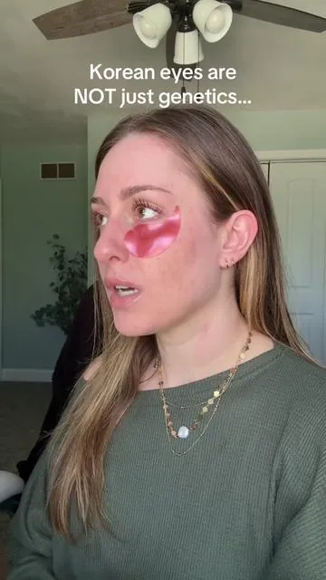 I will die on the hill of dr melaxin under eye patches for hollows! @Dr.Melaxin  #drmelaxin #undereyecircles #undereyepatches 