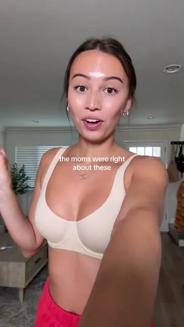 The girls are sitting prettyyy in this and it’s actually so comfy 
