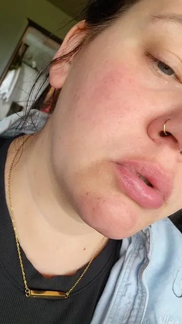 Filter free over here! By far my favorite skincare products on TikTok. It's also on a discount ladies and gents! #agingskin #skincare #skintreatment #moisturizer #tatcha 