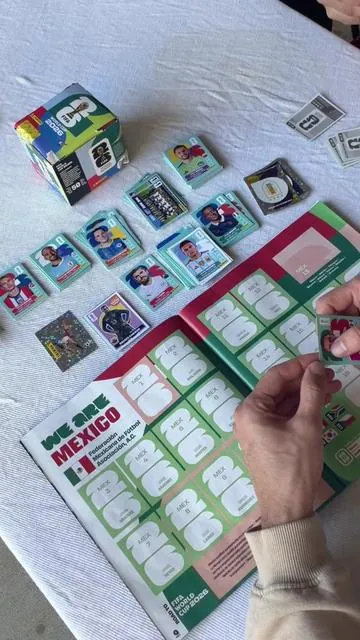Lo que más me gustó de esta caja es que no nos salieron muchos stickers, repetidos#paratiiiiiiiiiiiiiiiiiiiiiiiiiiiiiii #foryoupage #mundial2026 #panini #futbol 