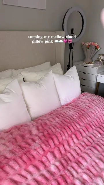 mellow dropped new colors of their cooling pillowcases ✨ love the pink 💗 #mellowsleep #coolingpillowcases #pillows #pinkbedroom #tiktokshop 