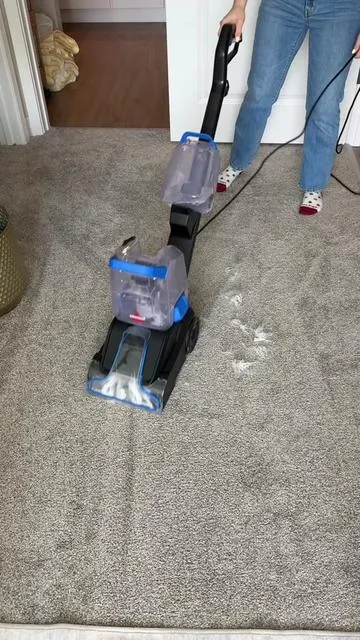 A must have for pet owners 👏🏻👏🏻 #sharkcarpetcleaner #sharkcarpetforce #carpetcleaning #pethaireverywhere #doghairremoval 