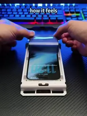 OneFish replaceable tempered film is produced, which is more environmentally   friendly and easier to use!#onefish #screenprotector #foryoupage❤️❤️ #unitedstates #tiktokmademebuyit 