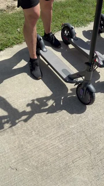This 19mph escooter is the most budget friendly scooter you'll ever find and it's available in 3 different colors! #escooter #scooter #ebike #motorcycle #emoto 