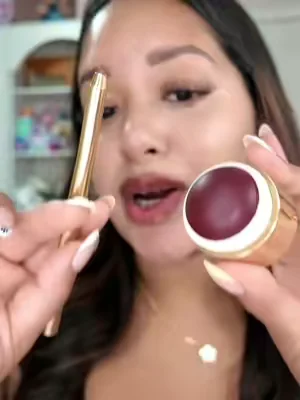 Love this combo! #merit #meritbeauty #dealsforyoudays #meritblush 