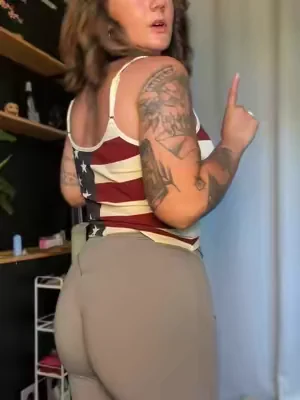 When I get back to the gym, I will be rolling up in these everyday yall 😂 #yogapants #gymoutfit #dealsforyoudays #SummerWins #SummerVibes 