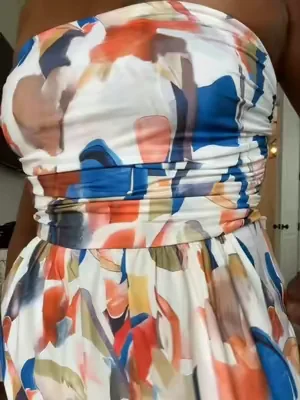 The fit is true to size and snug. A little stretch. I am 5’3” 140 lbs, 36C and am wearing a medium. #girlstrip #travel #cruiseship #dealsforyoudays #fashionover50 