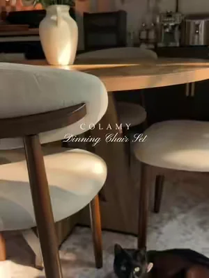 COLAMY Noya Chair set in the color Beige. I have the set of 4 but you can get a set of 2,4, and 6 ✨ @COLAMY #colamy #homedecor #dinningroom #dinningtable #dealsforyoudays 