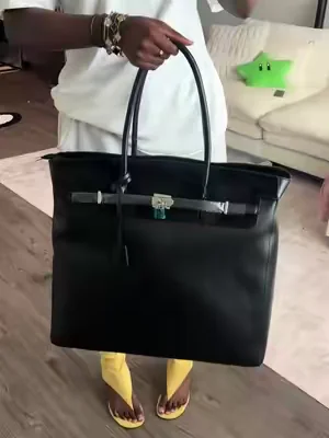 do I need to say anything elseee😍😍. #fyp #trending #akira #tiktokmademebuyit #pursecollection 
