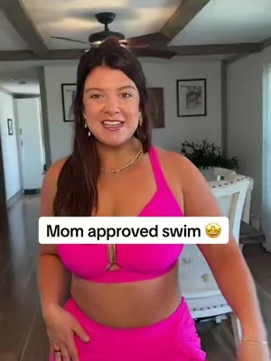 Currently wearing this at the pool and have gotten so many compliments! #bathingsuit #bikini #bloomingjelly #momapproved #swimwear 