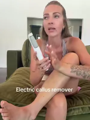 This works so good! I get the worst dry skin on my big toes #callusremoval #calluses #nailsalon #pedicure 