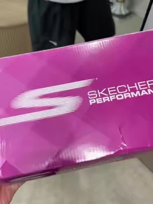 #Women’sSneakers #skechers 