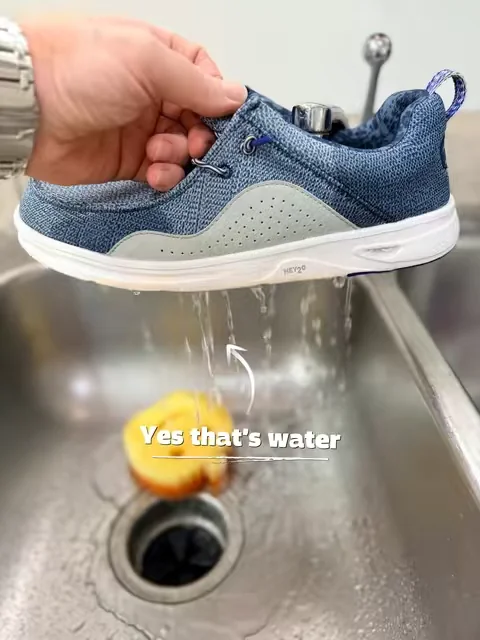 Super versatile shoes to be able to wear in the water outside of the water. With grabbing a bite to eat or hitting the boat these are fantastic. 