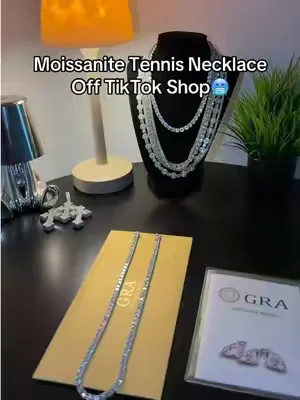 #tennisnecklace #moissanite #moissanitevsdiamond #moissanitejewelry #vvs 