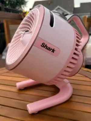 The Shark FlexBreeze HydroGO Pro is the new cordless portable misting fan and I already feel like I can't live without it... This portable fan is amazing....  @sharkhome #mistingfan #portablefan #outdoorfan #coolingfan