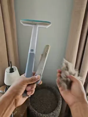 esto yo utilizo para limpiar los pelos de las Mascotas 4-in-1 Long Handle Lint Roller #cleaninghacks #housekeeping #tipsdelimpieza #DealsForYouDays #tiktokshop 