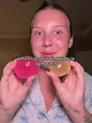 Which one do you like?? I like both! #coconutoilsquishy #squishyreview #noreboundsquishy #softsquishy #hardsquishy 