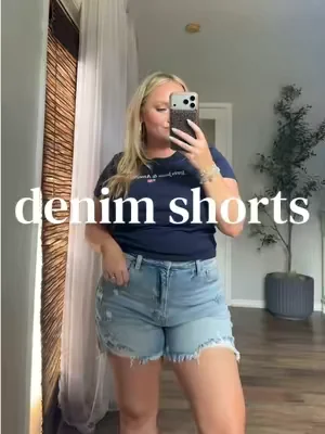 Super stretchy! #stretchyshorts #denimshorts #shorts #dealsforyoudays #tiktokshopcreatorpicks 