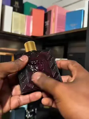 Versace Eros flame para nombre que huele rico. 