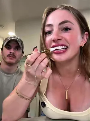 Us 🤝 whitening our teeth 