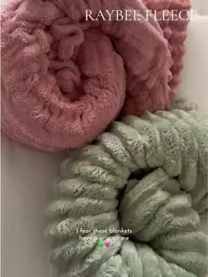 more on the way bc I’m obsessed with these 😭🤌🏽✨ #blankets #fleeceblankets #cozyblankets 