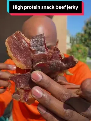 High protein snack beef jerky. #dealsforyoudays #proteinsnack #beefjerky #snacks 