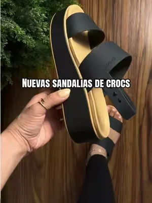 Crocs Brooklyn Low Wedge Sandals 🫶🏻🖤✨ #summersandals #wedgesandals #crocssandals #comfortablesandals #dealsforyoudays @CROCS US SHOP 