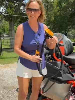 Moves fuel fast without the mess. Perfect for gas, diesel, and quick transfers around the shop or farm. #dealsforyoudays #tiktokshopcreatorpicks #SummerWins #garageorganization #toolsofthetrade 