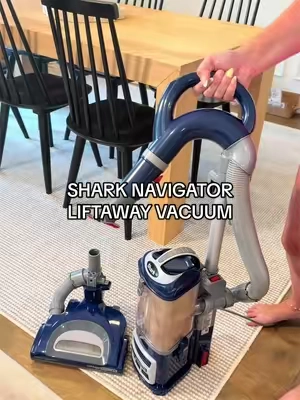 This vacuum is the real DEAL 💸🤩👏🏼 the lift-away feature is everything and it cleans soooo good @Shark Home #sharknavigator #uprightvacuum #liftawayvacuum #cordedvacuum #vacuumreview 