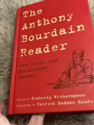 I’d say he was a fan #anthonybourdain #theanthonybourdainreader #foodandtravel #dealsforyoudays @HarperCollins 