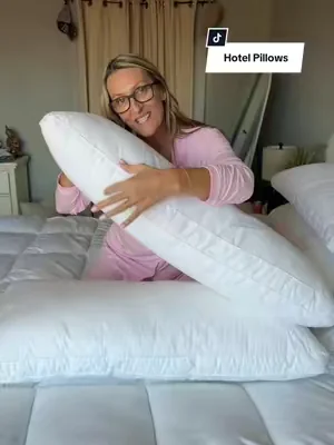 If you wake up with a sore knacker back… It could be your pillow’s fault! @Utopia Brands #hotelpillows #sleepupgrade #dealsforyoudays #SummerWins #SummerVibes  