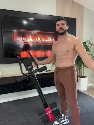solo 100 repeticiones al día puedes tonificar, fortalecer y definir tu zona abdominal, vas a lograr excelentes resultados  sin salir de casa. Tiene una pantalla que te ayudará a contar tus repeticiones y podrás ver también cuántas calorías quemas en cada entrenamiento. #flybird #homeworkout #DealsForYouDays #SummerWins #tiktokshopcreatorpicks 