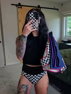Cute, comfy and CHECKERED😍😍