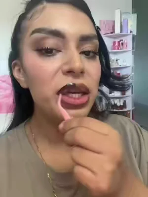 Honestly the shade NO SHADE is one of my new fave lip stains!  @SACHEU Beauty US  #lipstain #liplinerstain #sacheubeauty #dealsforyoudays #peelofflipstain 