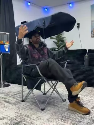 Porque no se la inventaron mucho antes💯😅 #dealsforyoudays #foldablechair #SummerVibes #Summerwins 