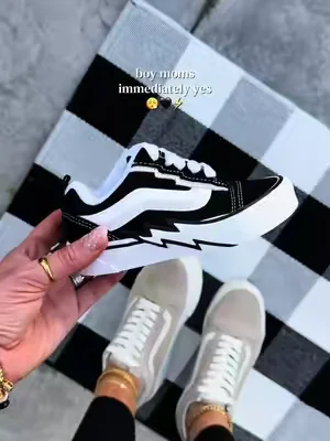 Vans little kids knu skool shoes 🖤⚡️ #vans #kidsshoes #boymom 