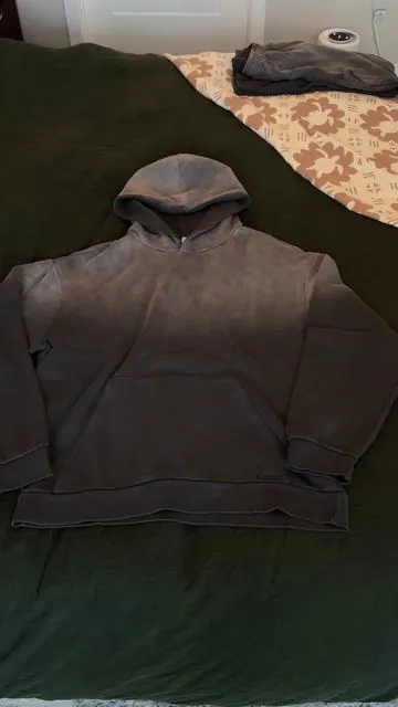 Love this sun faded hoodie. #comfrtclothing #comfrt #hoodie #comfrthoodie #sweatshirt 