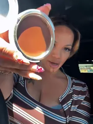 One of the quickest ways to make the skin look good. #makeupbymario #softsculpt #bronzer #makeup 
