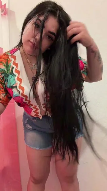 ✨ Bare Anatomy Set de 3 para dar volumen al cabello 💜 Dale vida a tu melena con este completo kit diseñado para aportar volumen, fortalecer el cabello fino y dejarlo con un aspecto más abundante. Su fórmula ayuda a limpiar, nutrir e hidratar sin apelmazar, dejando el cabello suave, brillante y con movimiento natural. Ideal para el uso diario y para quienes buscan un cabello con más cuerpo y volumen. #BareAnatomy #CabelloConVolumen #CuidadoDelCabello #HairCare 