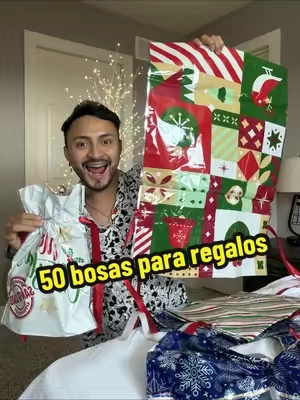Son 50 bolsas para regalos con diferentes diseños y tamaños a mi me encantaron esta navidad no será un problema 