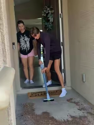 You can clean literally anything with this! 🙌🏼 #shark #blastboss 