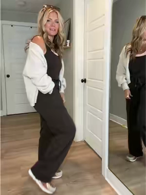 @Comfrt #jumpsuit #comfrt #tiktokshopcreatorpicks #jumpsuit #falloutfits 
